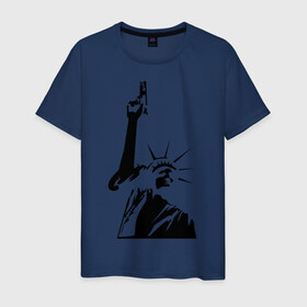 Мужская футболка хлопок с принтом Статуя свободы с пистолетом в Тюмени, 100% хлопок | прямой крой, круглый вырез горловины, длина до линии бедер, слегка спущенное плечо. | Тематика изображения на принте: america | usa | америка | пистолет | статуя свободы | сша | штаты