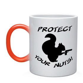 Кружка хамелеон с принтом Protect your nuts в Тюмени, керамика | меняет цвет при нагревании, емкость 330 мл | белка | белочка | вооруженная | защищай | зверь | орехи | оружие | пистолет | свои