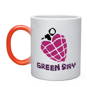 Кружка хамелеон с принтом Green day is love в Тюмени, керамика | меняет цвет при нагревании, емкость 330 мл | Тематика изображения на принте: billie joe armstrong | green day | green day t shirt | rock | билли джо армстронг | граната | грин дэй | любовь | музыка | рок группа | рука | сердце