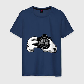 Мужская футболка хлопок с принтом Фотограф в Тюмени, 100% хлопок | прямой крой, круглый вырез горловины, длина до линии бедер, слегка спущенное плечо. | swag фотографов | корпораций | профессии | руки | фото | фотограф