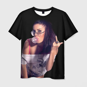 Мужская футболка 3D с принтом Девушка с жвачкой в Тюмени, 100% полиэфир | прямой крой, круглый вырез горловины, длина до линии бедер | взгляд | девушка | жвачка | жевательная | очки | палец | перстень | показывает | пузырь | резинка | средний