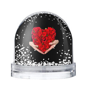 Снежный шар с принтом Сердце в руках в Тюмени, Пластик | Изображение внутри шара печатается на глянцевой фотобумаге с двух сторон | 8 марта | любовь | подарок | праздник | розы | руки | сердце