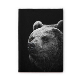Обложка для автодокументов с принтом Медведь в Тюмени, натуральная кожа |  размер 19,9*13 см; внутри 4 больших “конверта” для документов и один маленький отдел — туда идеально встанут права | бурый | дикий | животное | медведь | россия | символ | тайги | фото | хищник | хозяин | черно белое