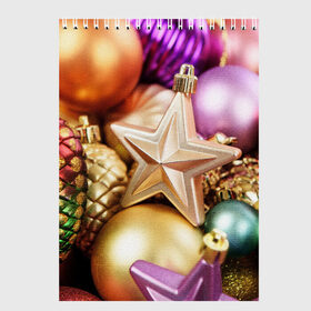 Скетчбук с принтом Игрушки с ёлки в Тюмени, 100% бумага
 | 48 листов, плотность листов — 100 г/м2, плотность картонной обложки — 250 г/м2. Листы скреплены сверху удобной пружинной спиралью | новогодний | рождество | шарики