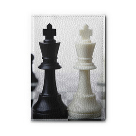 Обложка для автодокументов с принтом Шахматы в Тюмени, натуральная кожа |  размер 19,9*13 см; внутри 4 больших “конверта” для документов и один маленький отдел — туда идеально встанут права | белая | черная | шахматы