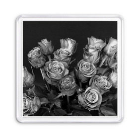 Магнит 55*55 с принтом Черно-белые розы в Тюмени, Пластик | Размер: 65*65 мм; Размер печати: 55*55 мм | Тематика изображения на принте: букет | цветы