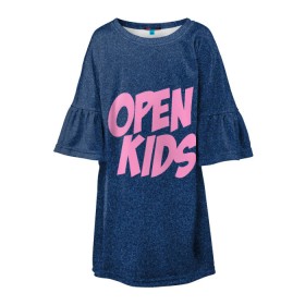 Детское платье 3D с принтом Open kids в Тюмени, 100% полиэстер | прямой силуэт, чуть расширенный к низу. Круглая горловина, на рукавах — воланы | всех | группа | интернет | кидс | круче | музыка | опен | ютуб
