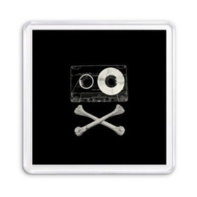 Магнит 55*55 с принтом Pirate Music в Тюмени, Пластик | Размер: 65*65 мм; Размер печати: 55*55 мм | Тематика изображения на принте: 80s | 90s | bone | dance | disco | music | pirate | retro | skelet | skull | tape | диско | кассета | кости | музыка | пират | ретро | скелет | череп