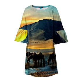 Детское платье 3D с принтом Лошади в Тюмени, 100% полиэстер | прямой силуэт, чуть расширенный к низу. Круглая горловина, на рукавах — воланы | Тематика изображения на принте: 3d | берег | вода | горы | животное | закат | лошади | небо | прикольные | природа | река | солнце | яркие