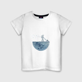 Детская футболка хлопок с принтом Стрижет луну в Тюмени, 100% хлопок | круглый вырез горловины, полуприлегающий силуэт, длина до линии бедер | газонокосилка | звезды | космонавт | космос | луна | луны | поверхность | пузыри | рисунок | скафандр | фантастика