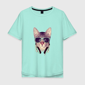 Мужская футболка хлопок Oversize с принтом кот в очках и наушниках в Тюмени, 100% хлопок | свободный крой, круглый ворот, “спинка” длиннее передней части | Тематика изображения на принте: кот | кошка | мода | модник | мятный | наушники | очки | реализм | салатный | фото | хипстер | черный