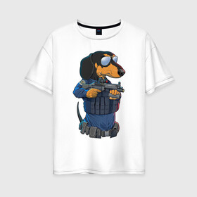 Женская футболка хлопок Oversize с принтом Опасная такса в Тюмени, 100% хлопок | свободный крой, круглый ворот, спущенный рукав, длина до линии бедер
 | автомат | арт | животное | зверь | оружие | пёс | рисунок | собака | спецназ | такса | человекоподобный