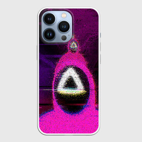 Чехол для iPhone 13 Pro с принтом Squid game glitch в Тюмени,  |  | Тематика изображения на принте: abstraction | glitch | squid game | абстракция | глитч | глич | игра в кальмара | игра кальмара | маска | маска с треугольником | разводы | розовый костюм | треугольник | узоры